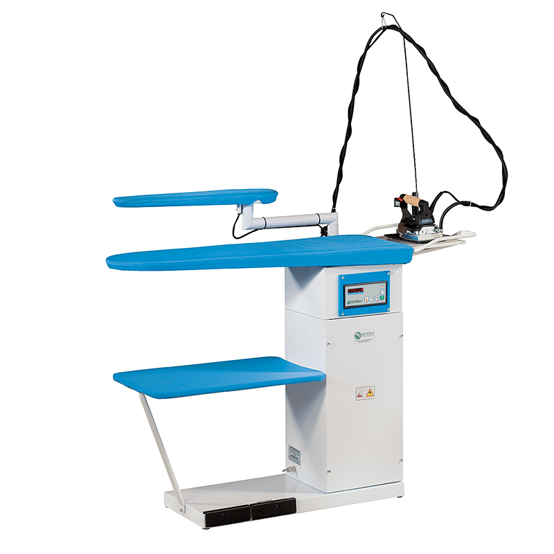 Battistella ARGO | Tavolo da stiro aspirante e riscaldato con ferro da stiro e caldaia