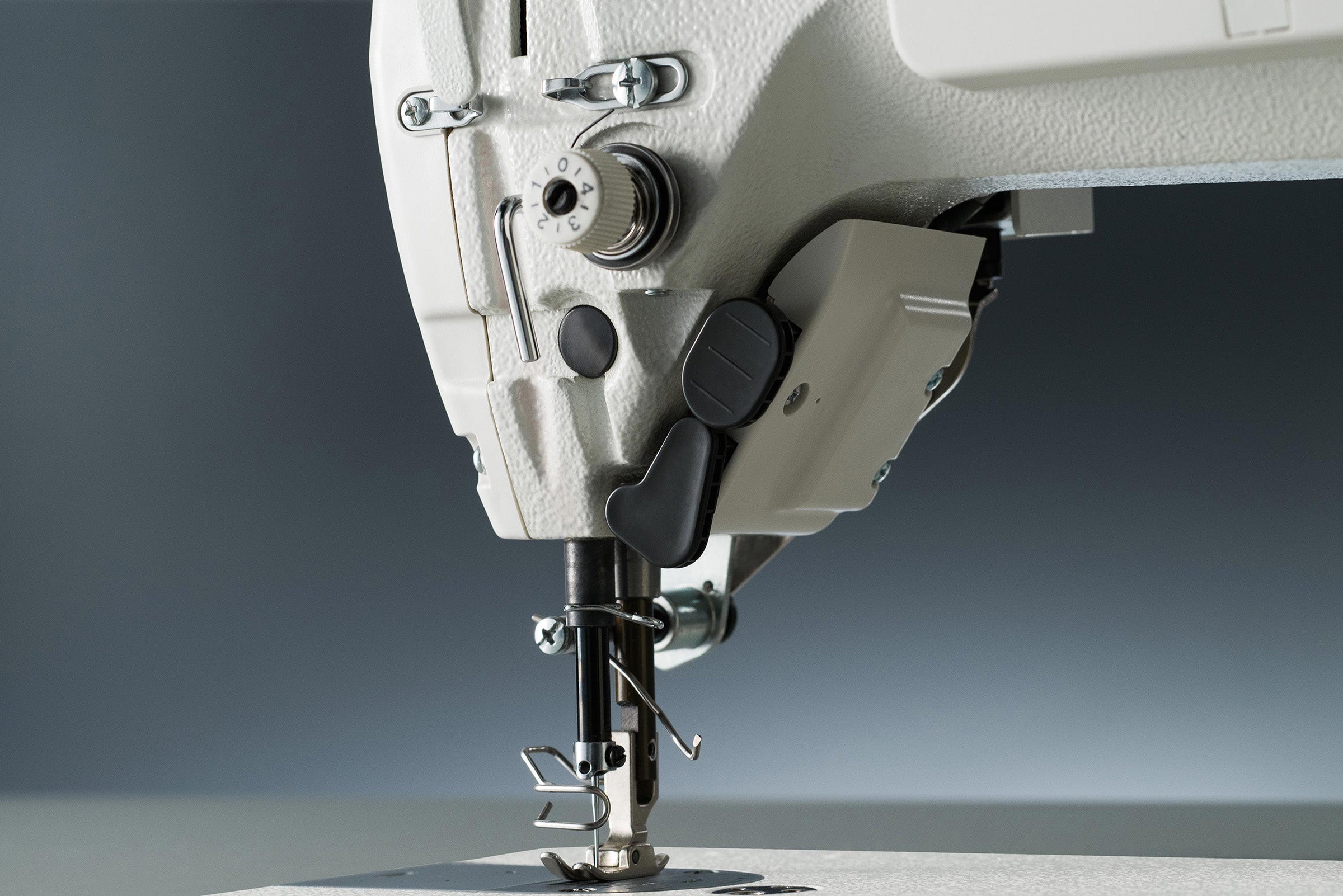 Brother S-7300A NEXIO Standard | Prima lineare al mondo con trasporto DigiFlex