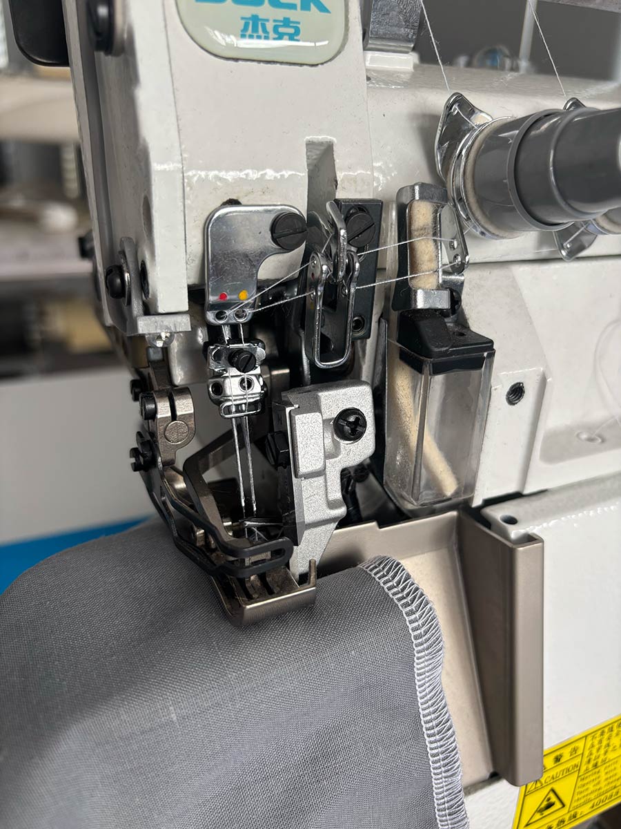 Jack JK-797 | Tagliacuci industriale a braccetto piccolo con eco servo motor