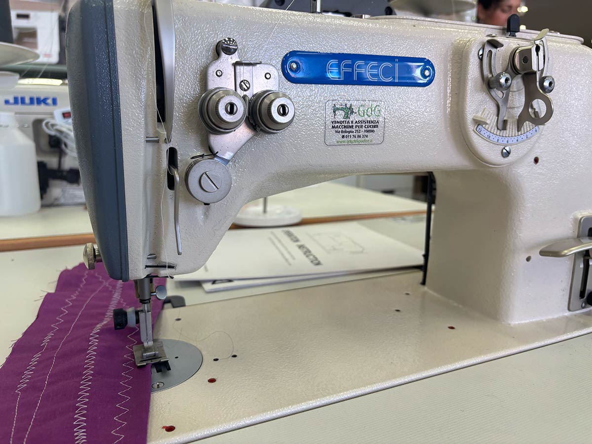 Effeci 217-3S-P | Zig-zag industriale 12 mm con cam tristitch e puller