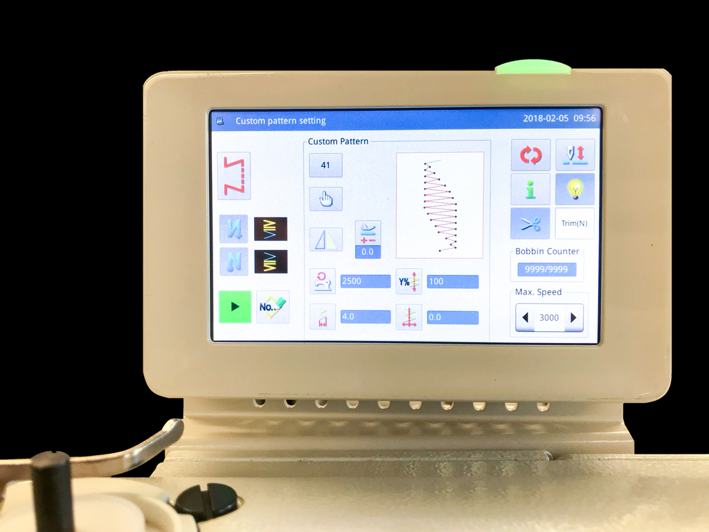 SIMAC 2290 | Macchina zig-zag elettronica con touch screen, 160 programmi ornamentali e motore integrato