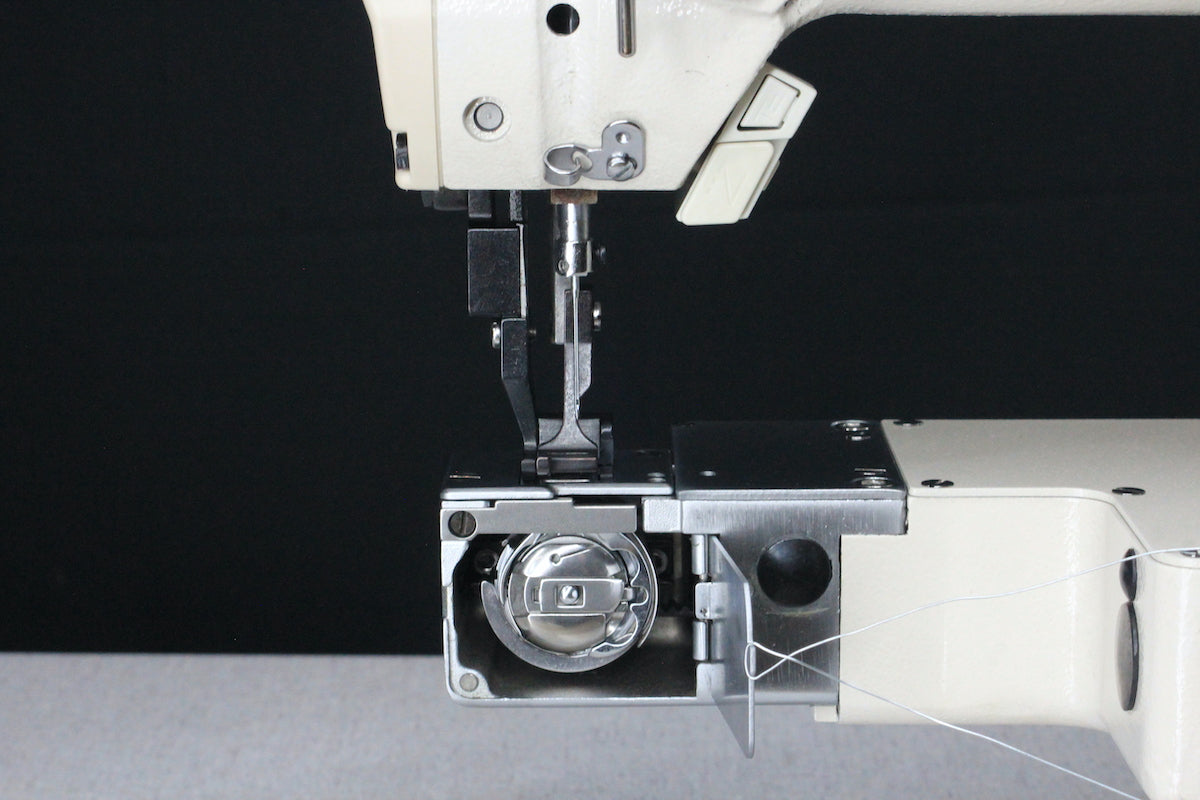 SIMAC 475B MI | Macchina zig-zag a braccio per tessuti in tubolare, 2 o 3 punti, con luce LED e posizionamento ago
