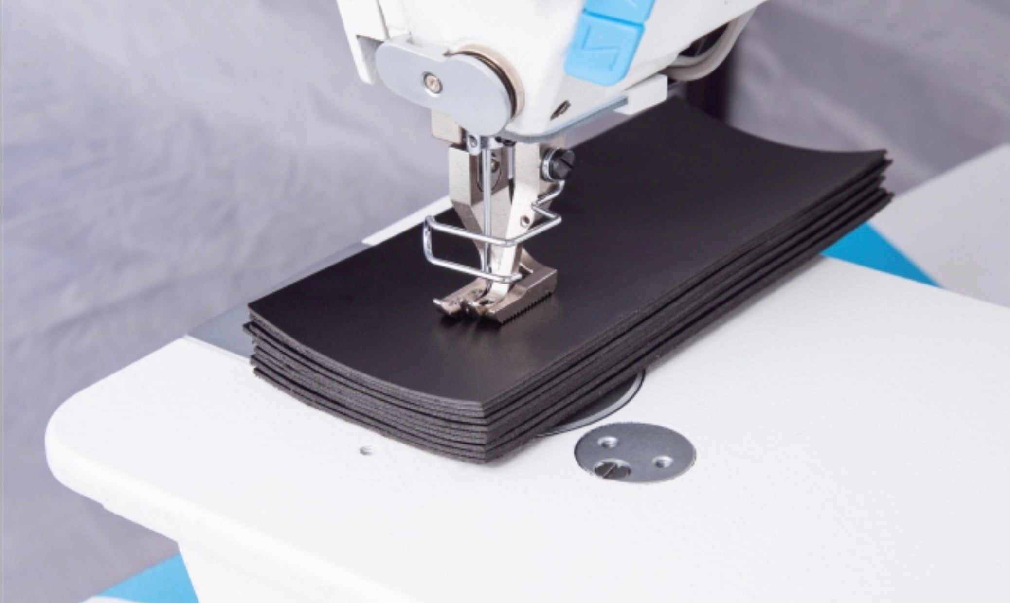 Jack H2-A | Macchina da cucire con trasporto superiore per materiale pesante