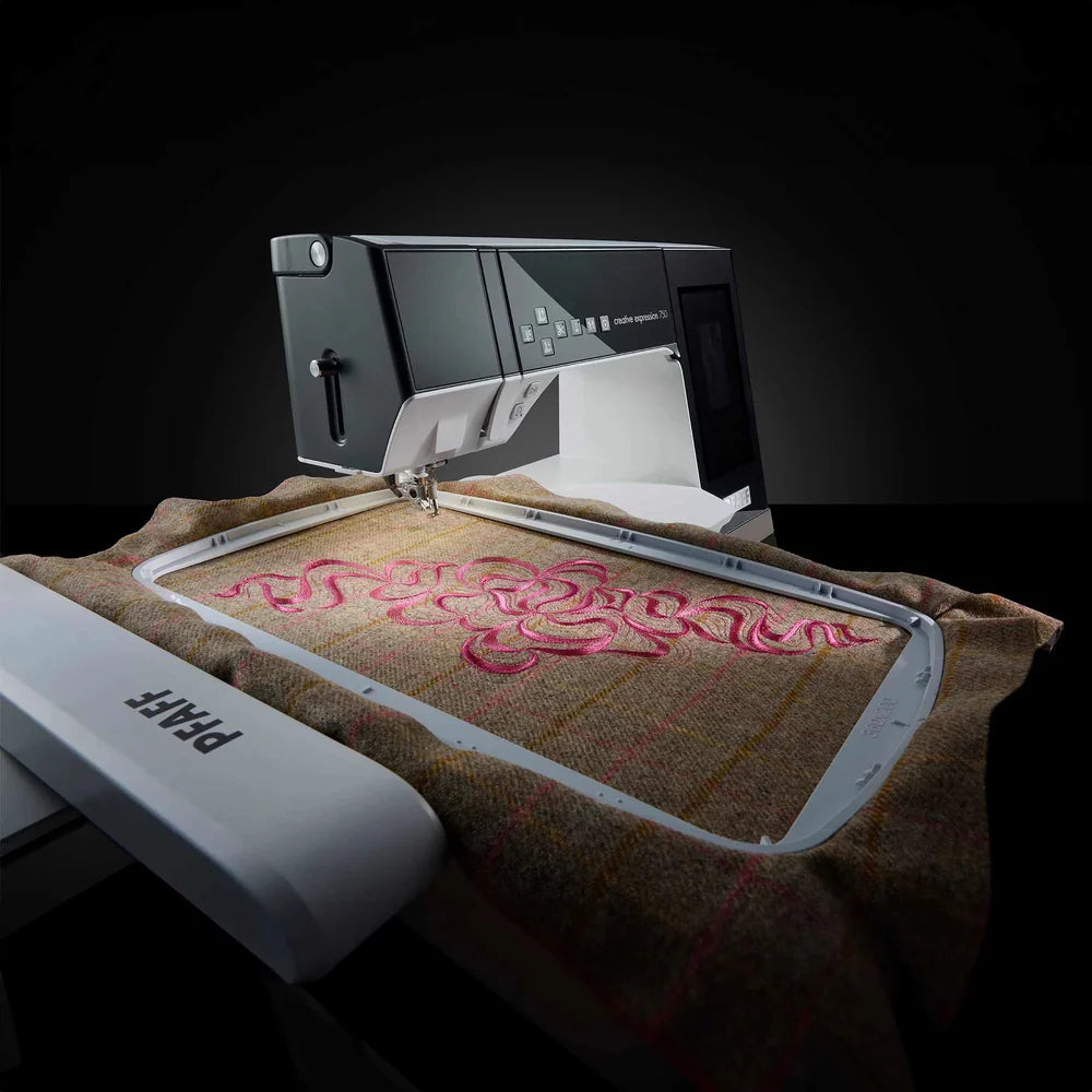 Pfaff Creative Expression™ 750