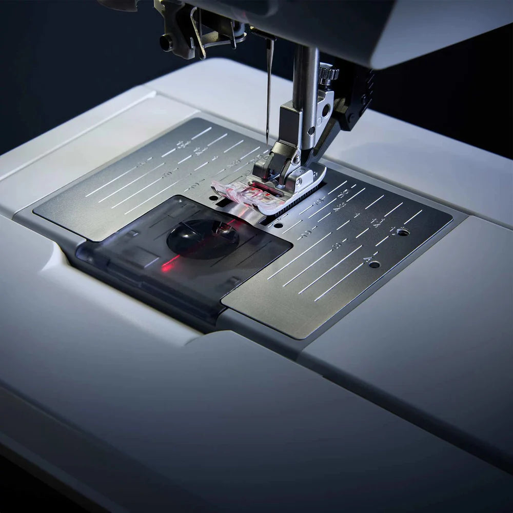 Pfaff Creative Expression™ 750