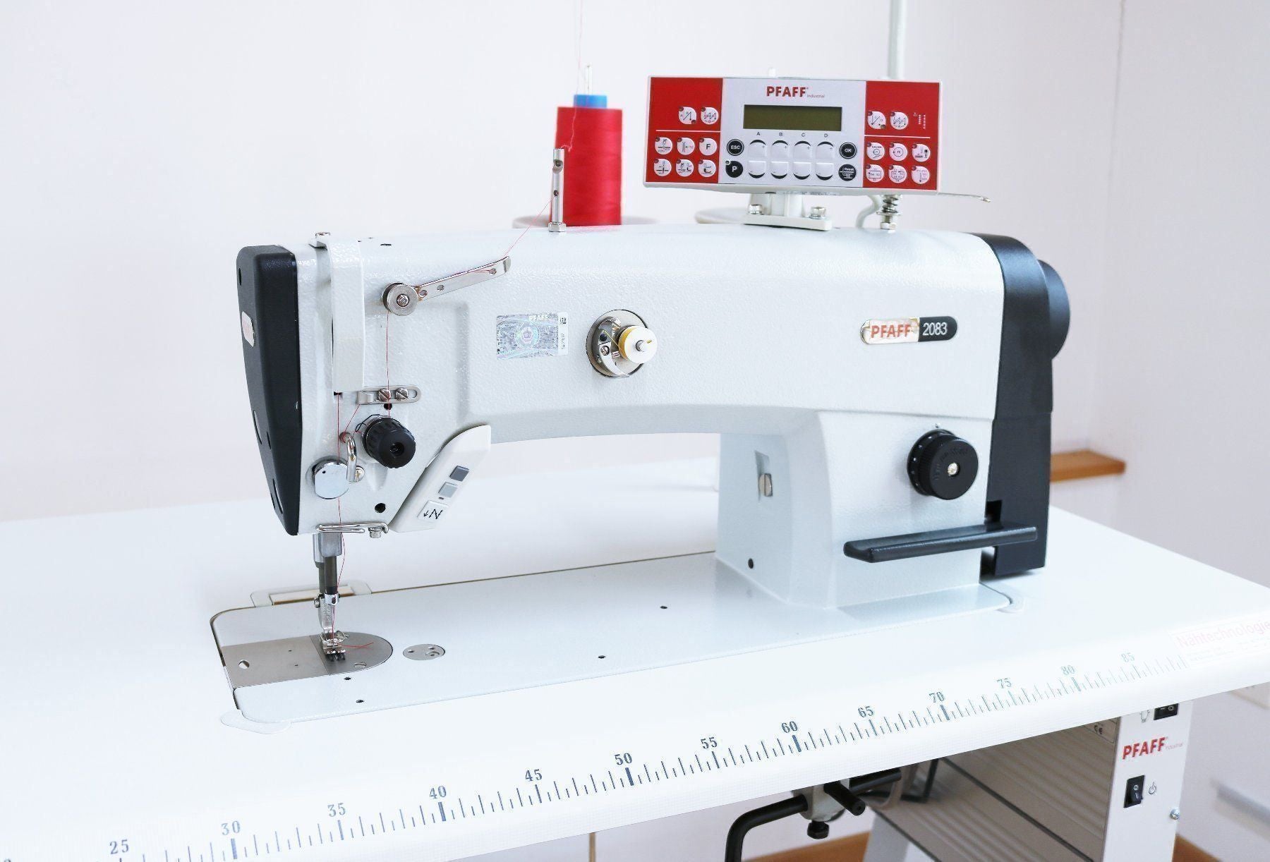 Pfaff 2083 automatica | Macchina da cucire lineare